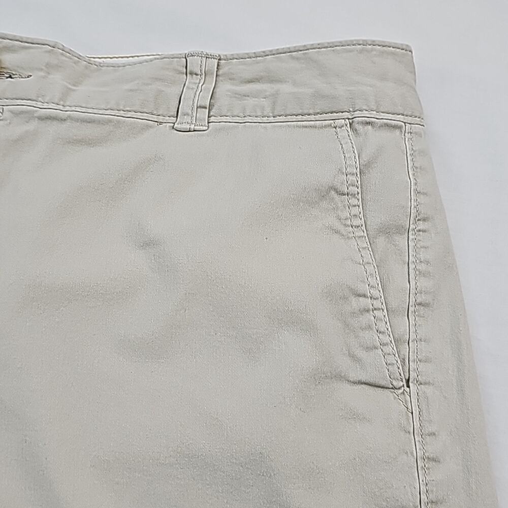 Womens Sz 14 Kacki Shorts Modest Neutral Pockets Casual Classic Dockers - Picture 5 of 11